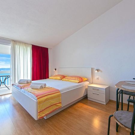 Adria Brela Apartments エクステリア 写真