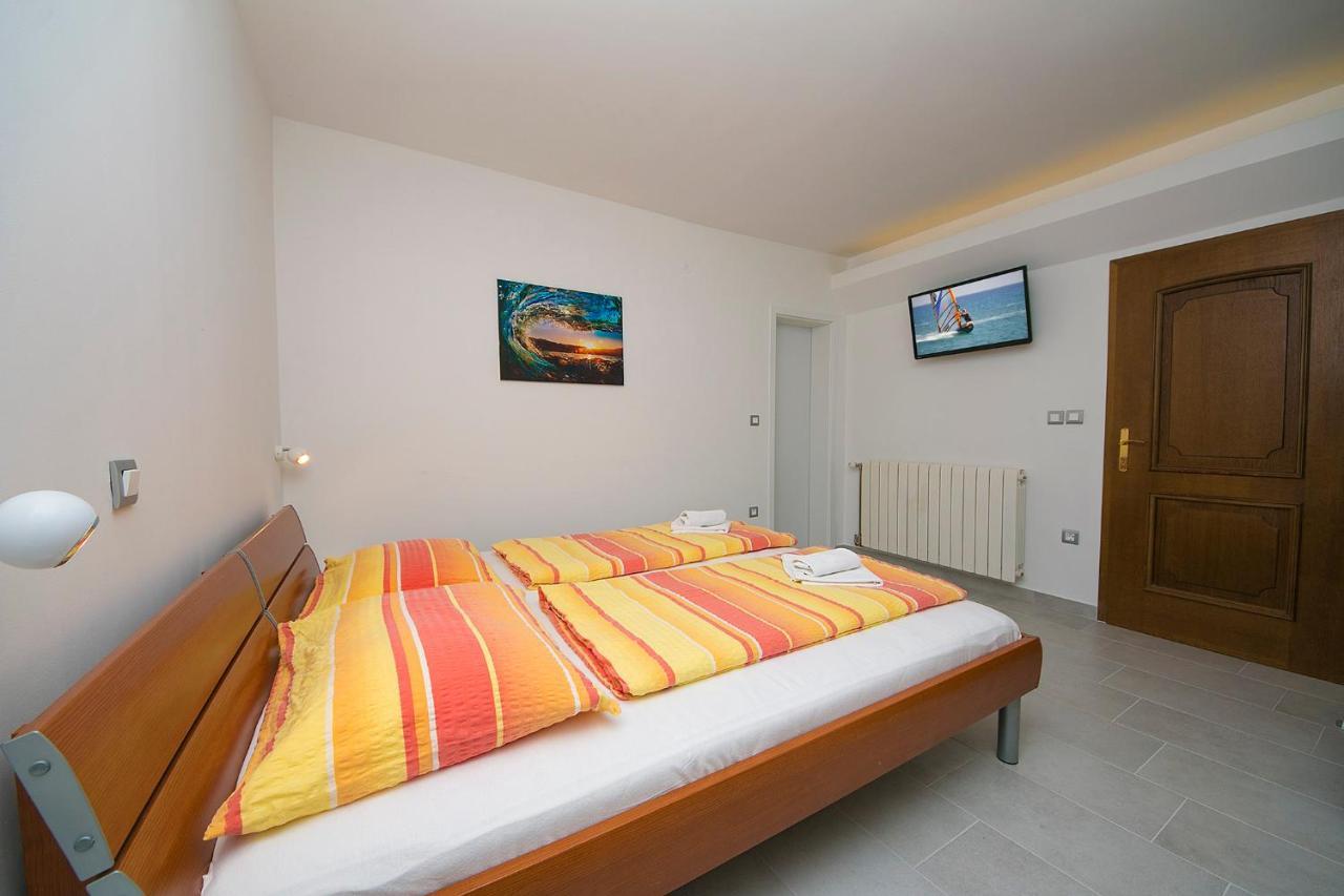 Adria Brela Apartments エクステリア 写真