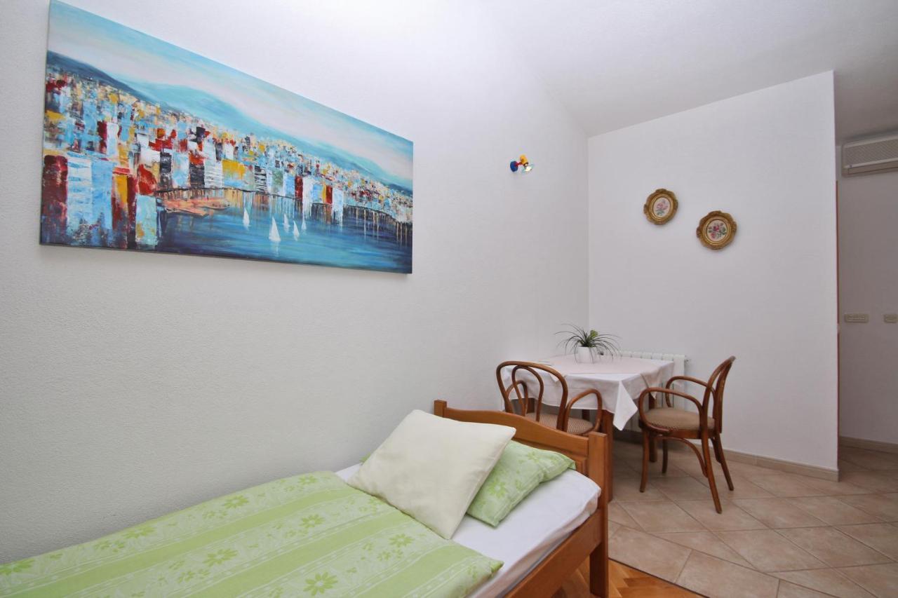 Adria Brela Apartments エクステリア 写真