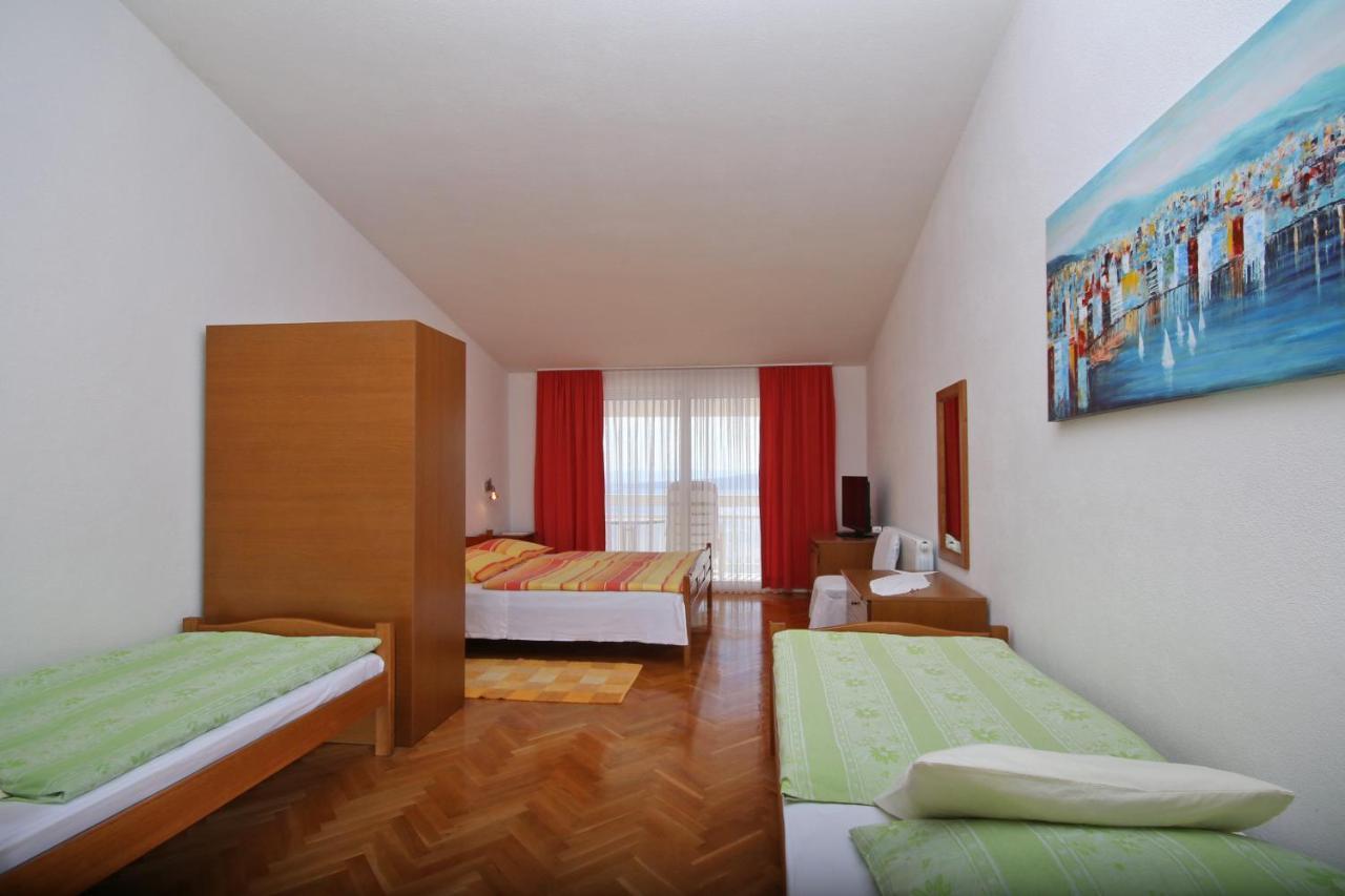 Adria Brela Apartments エクステリア 写真