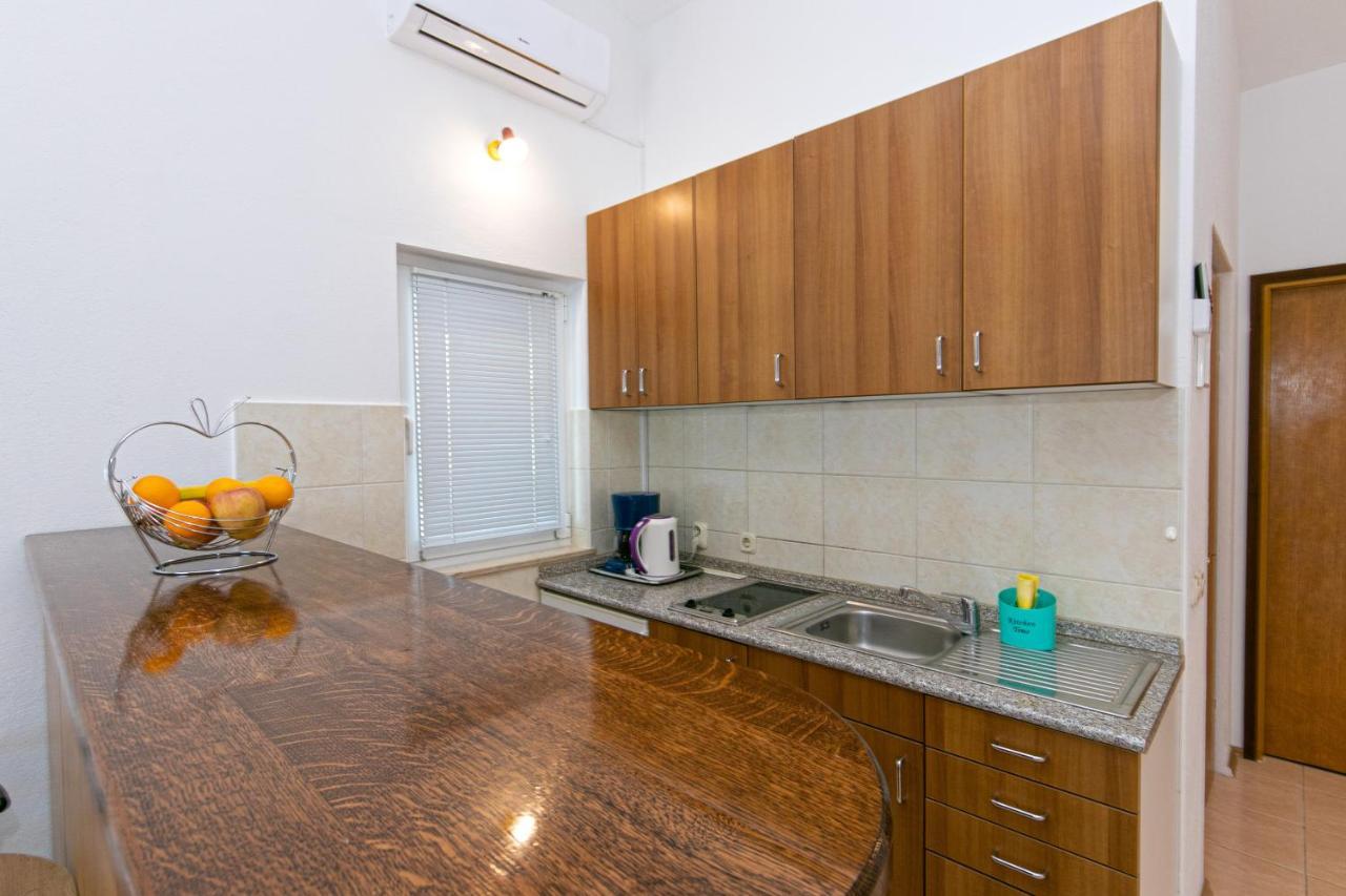 Adria Brela Apartments エクステリア 写真