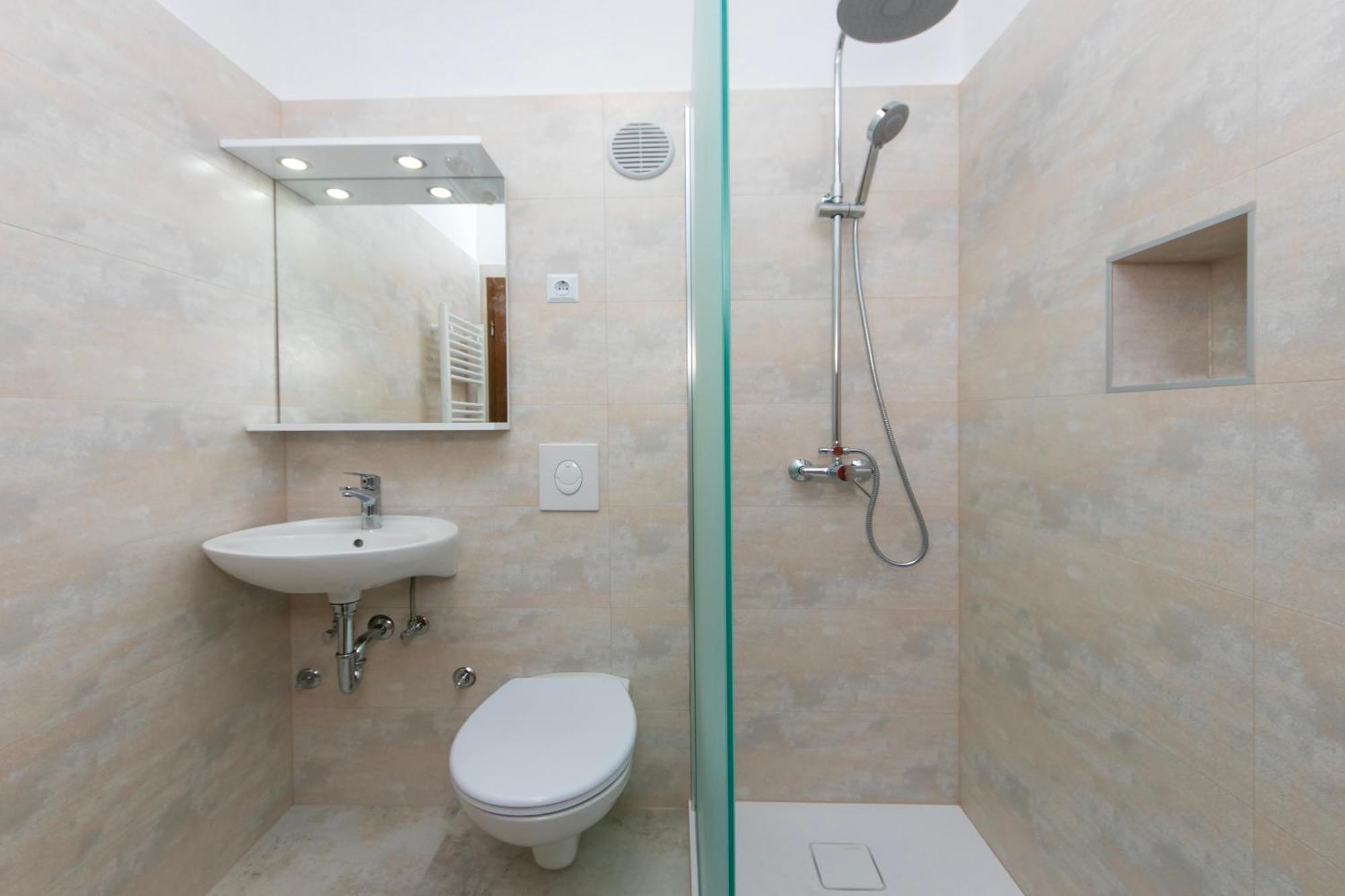 Adria Brela Apartments エクステリア 写真