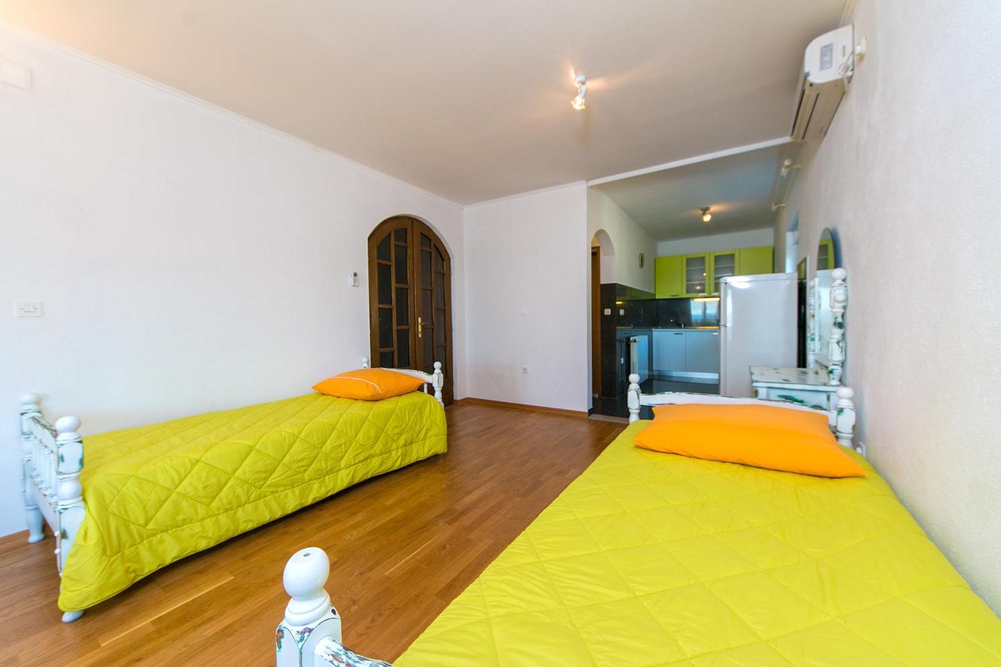 Adria Brela Apartments 部屋 写真