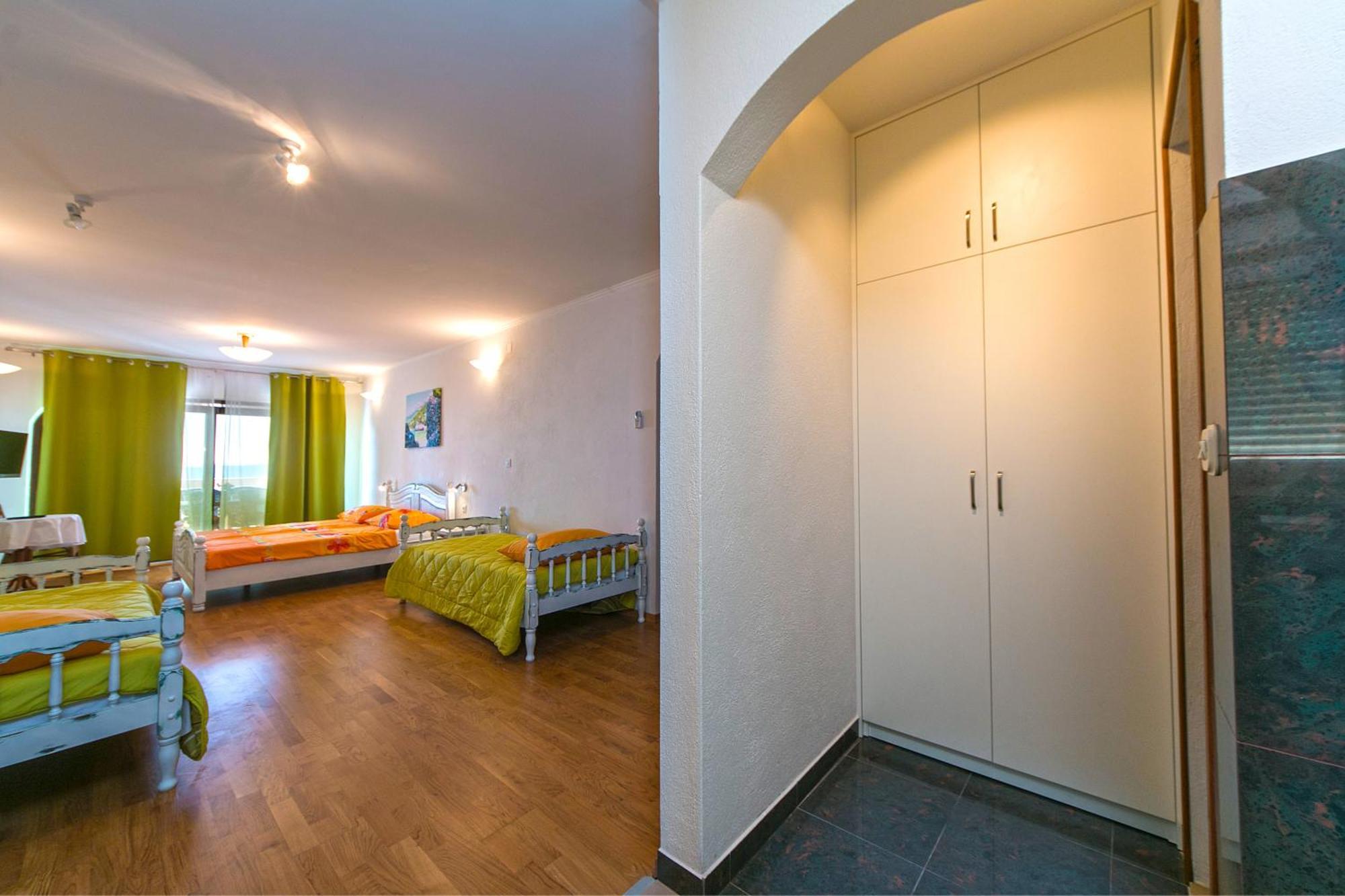 Adria Brela Apartments 部屋 写真