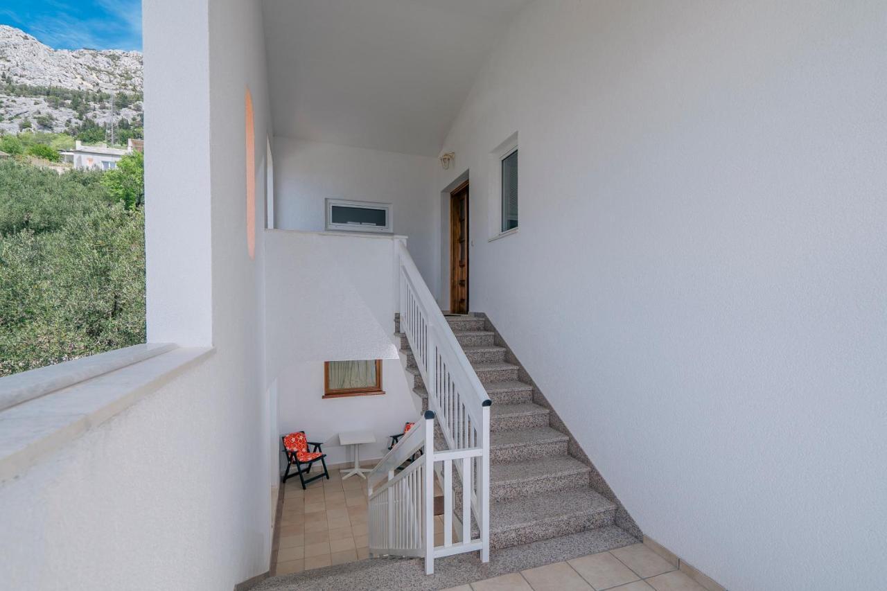 Adria Brela Apartments エクステリア 写真